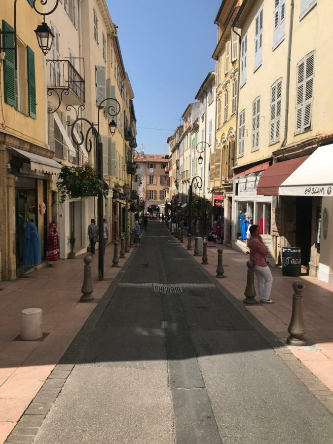 Apartmán Sleep In Antibes City Center Exteriér fotografie